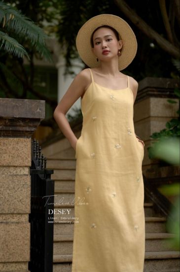 Đầm Linen Tưng 2 Dây Thêu Tay Daisy Dress - Tiệm Desey