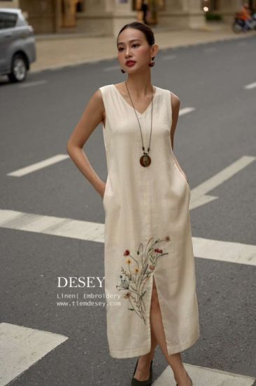 Đầm Sát Nách Linen Thêu Tay Aurora Dress - Tiệm Desey
