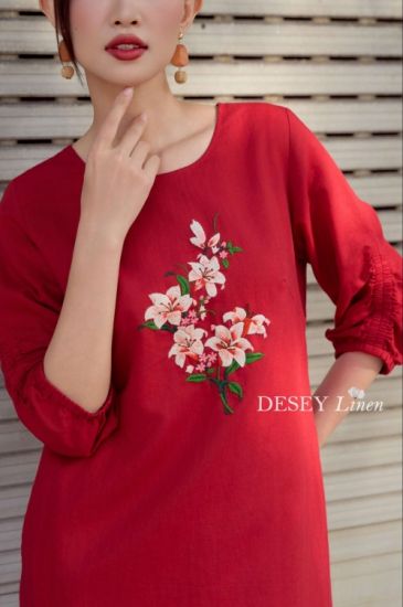 Đầm Linen Cotton Thêu Tay Đào Hy - Tiệm Desey